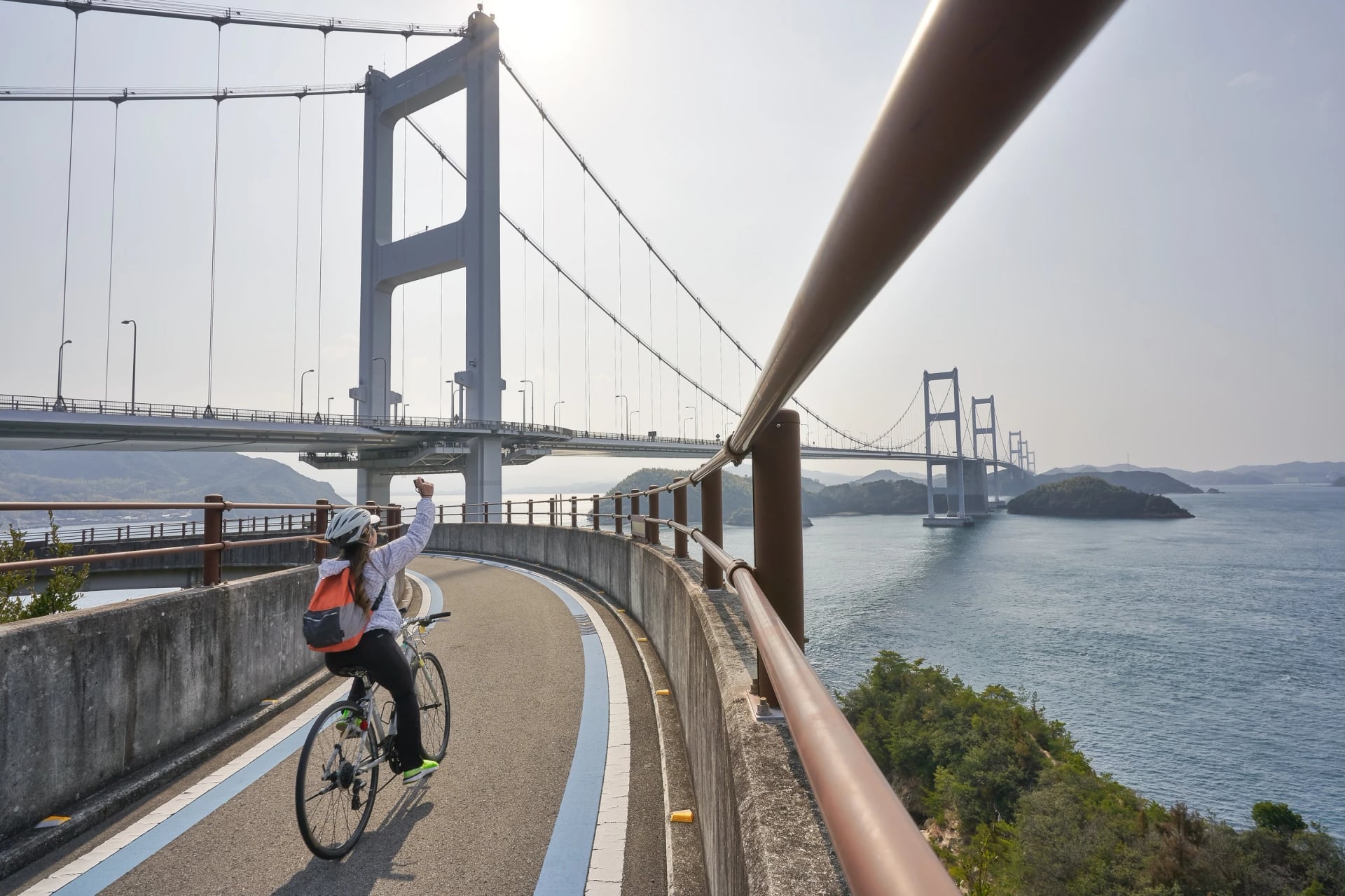 Wave from the cycle path on the Kurushima-Kaikyō Bridge